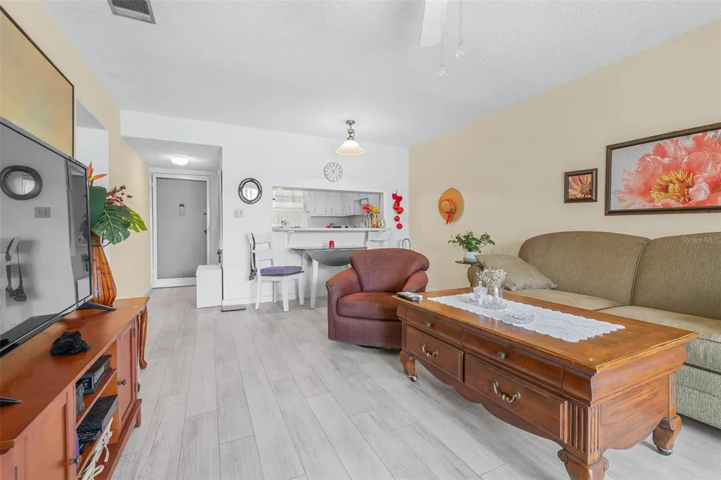 7701 Starkey Road Seminole FL 33777