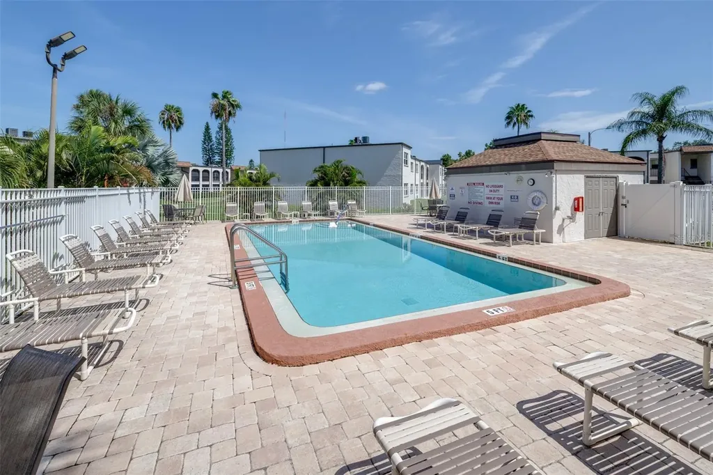 7701 Starkey Road Seminole FL 33777