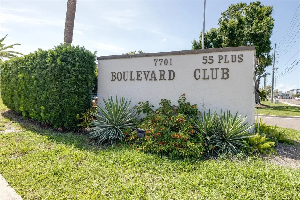 7701 Starkey Road Seminole FL 33777