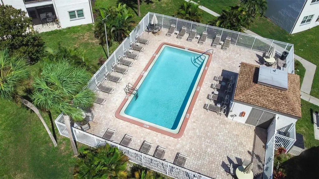 7701 Starkey Road Seminole FL 33777
