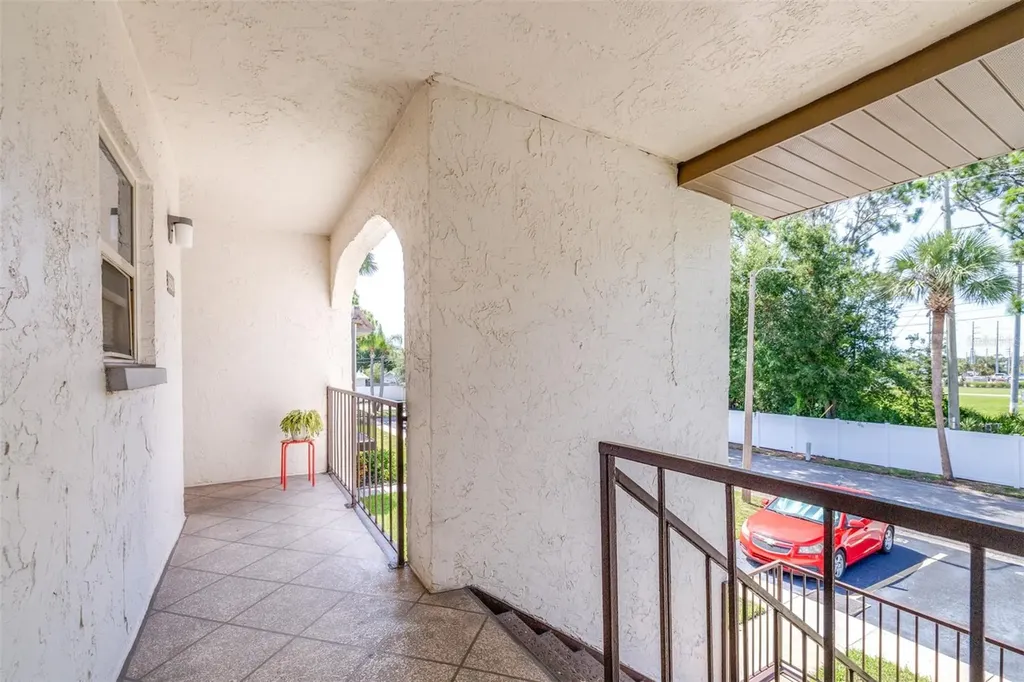 7701 Starkey Road Seminole FL 33777