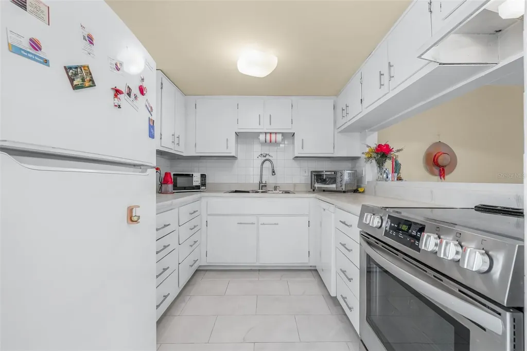 7701 Starkey Road Seminole FL 33777