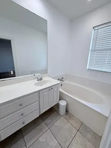 1650 Napoli Sarasota FL 34232