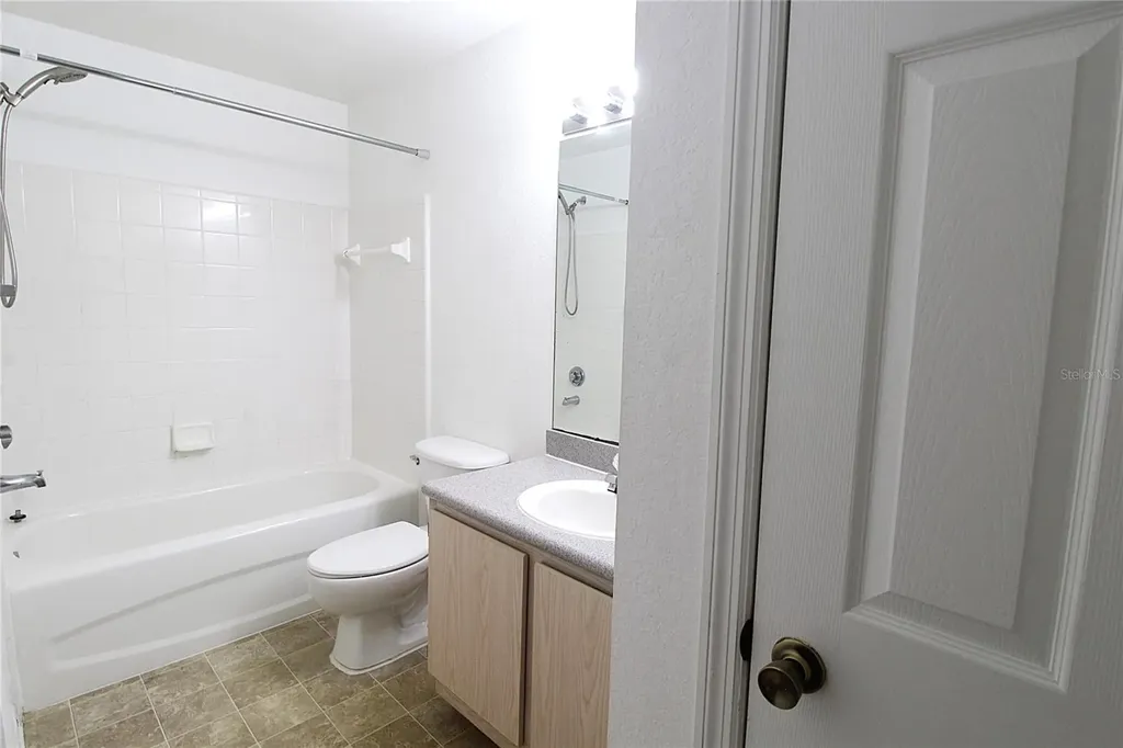 8905 Manor Loop Bradenton FL 34202