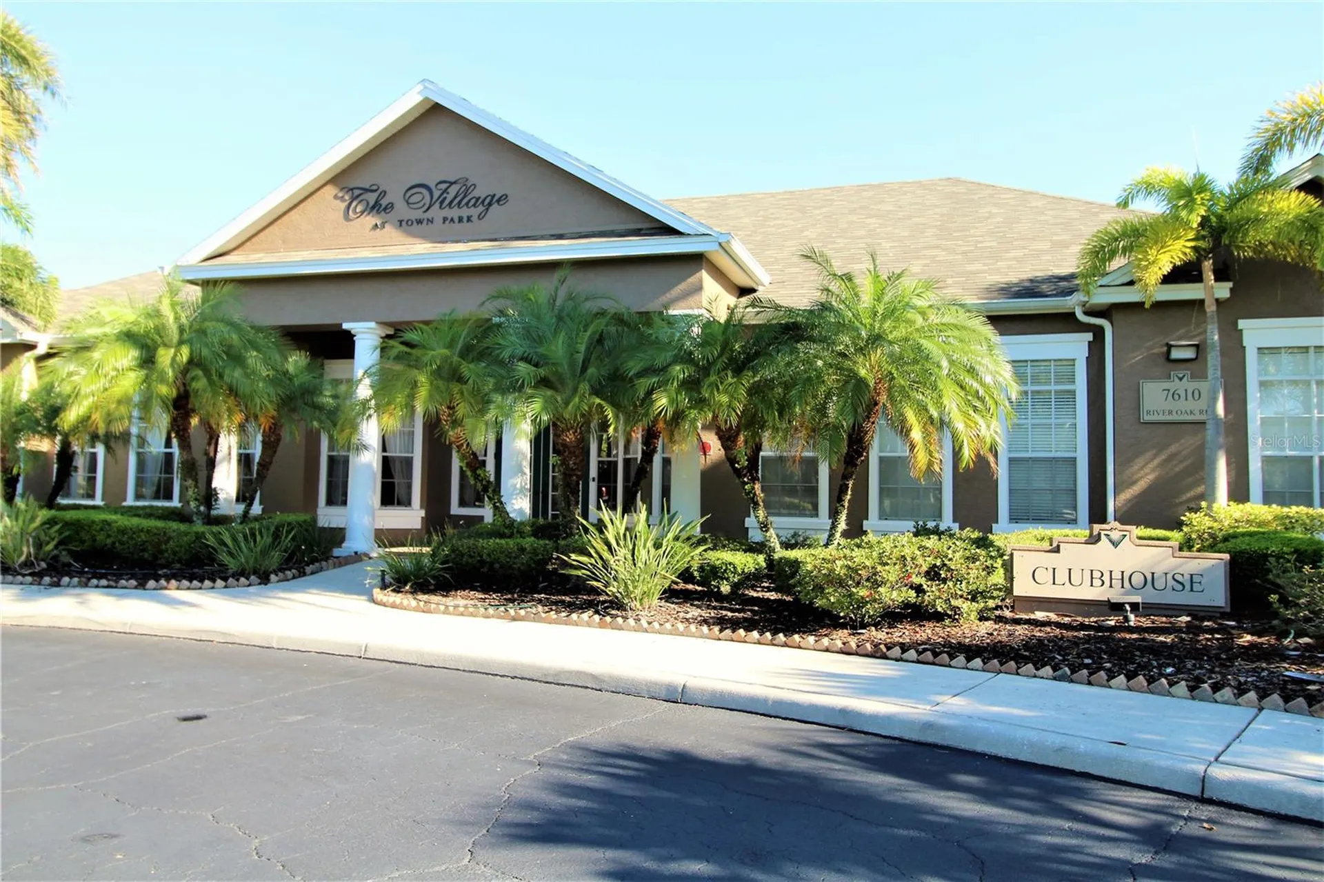 8905 Manor Loop Bradenton FL 34202