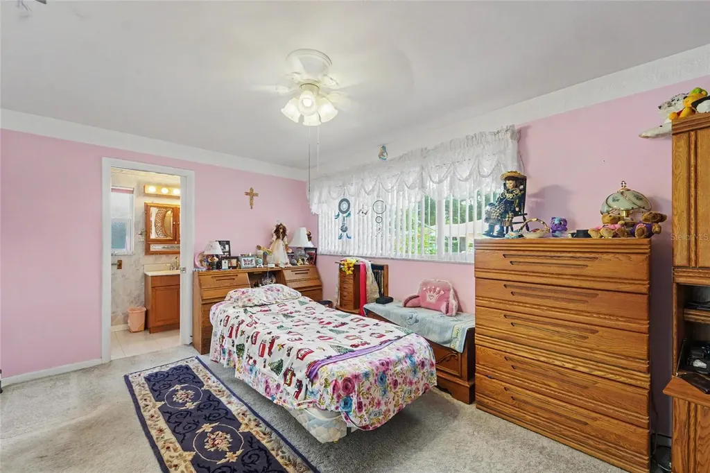 9735 50th Avenue N Madeira Beach FL 33708