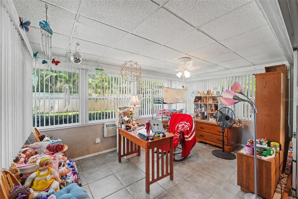 9735 50th Avenue N Madeira Beach FL 33708