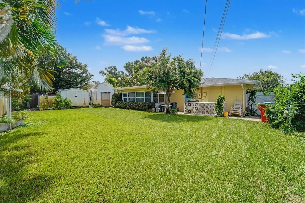 9735 50th Avenue N Madeira Beach FL 33708