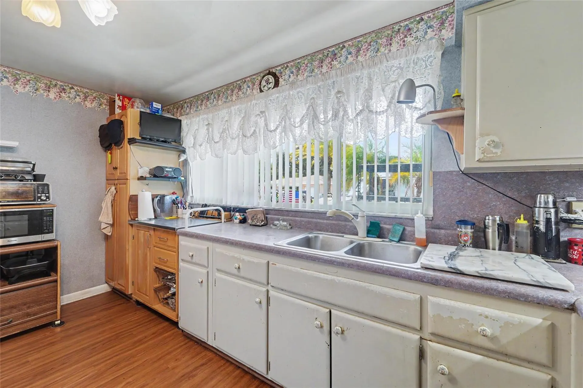9735 50th Avenue N Madeira Beach FL 33708