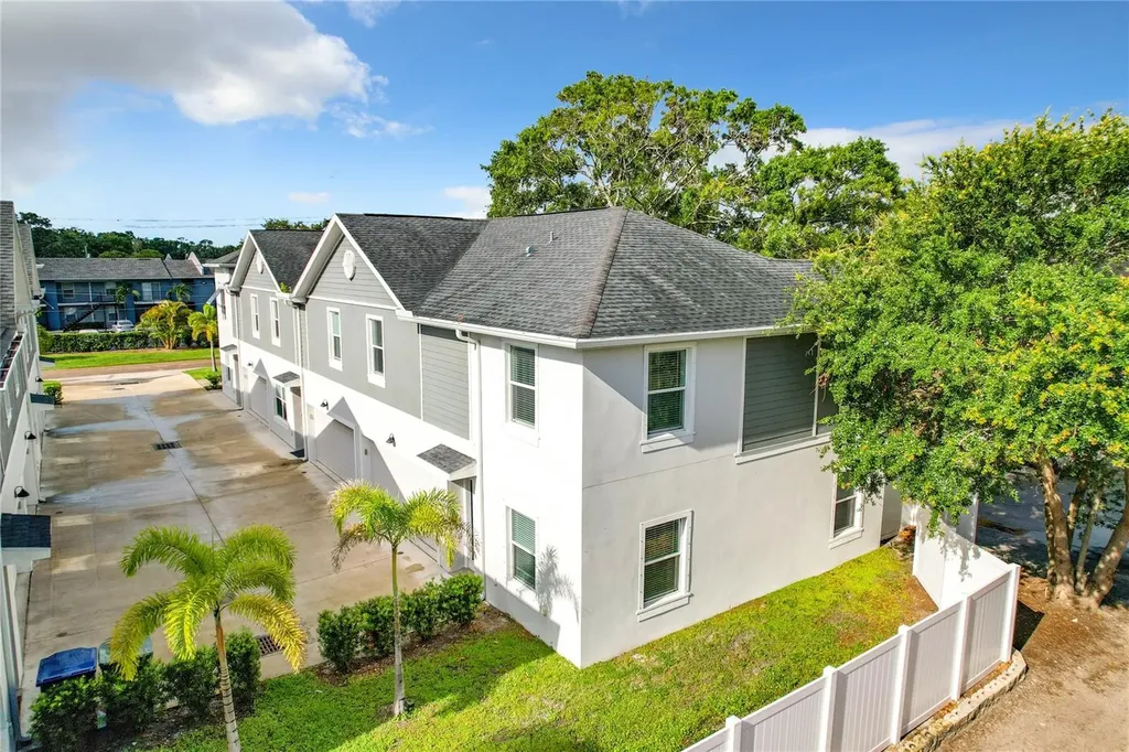 3715 W Wisconsin Avenue Tampa FL 33611
