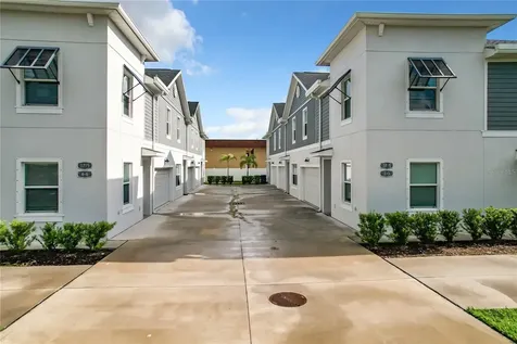 3715 W Wisconsin Avenue Tampa FL 33611