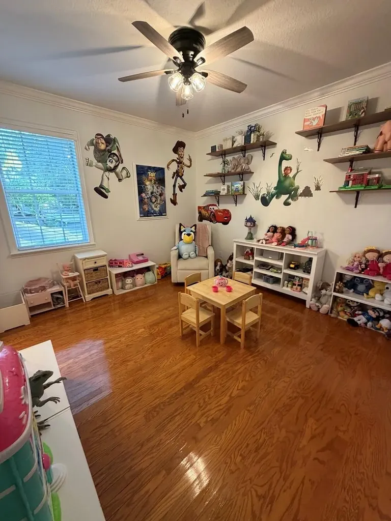 2301 S Hale Avenue Tampa FL 33629