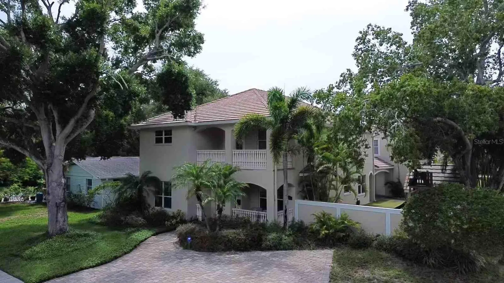 2301 S Hale Avenue Tampa FL 33629