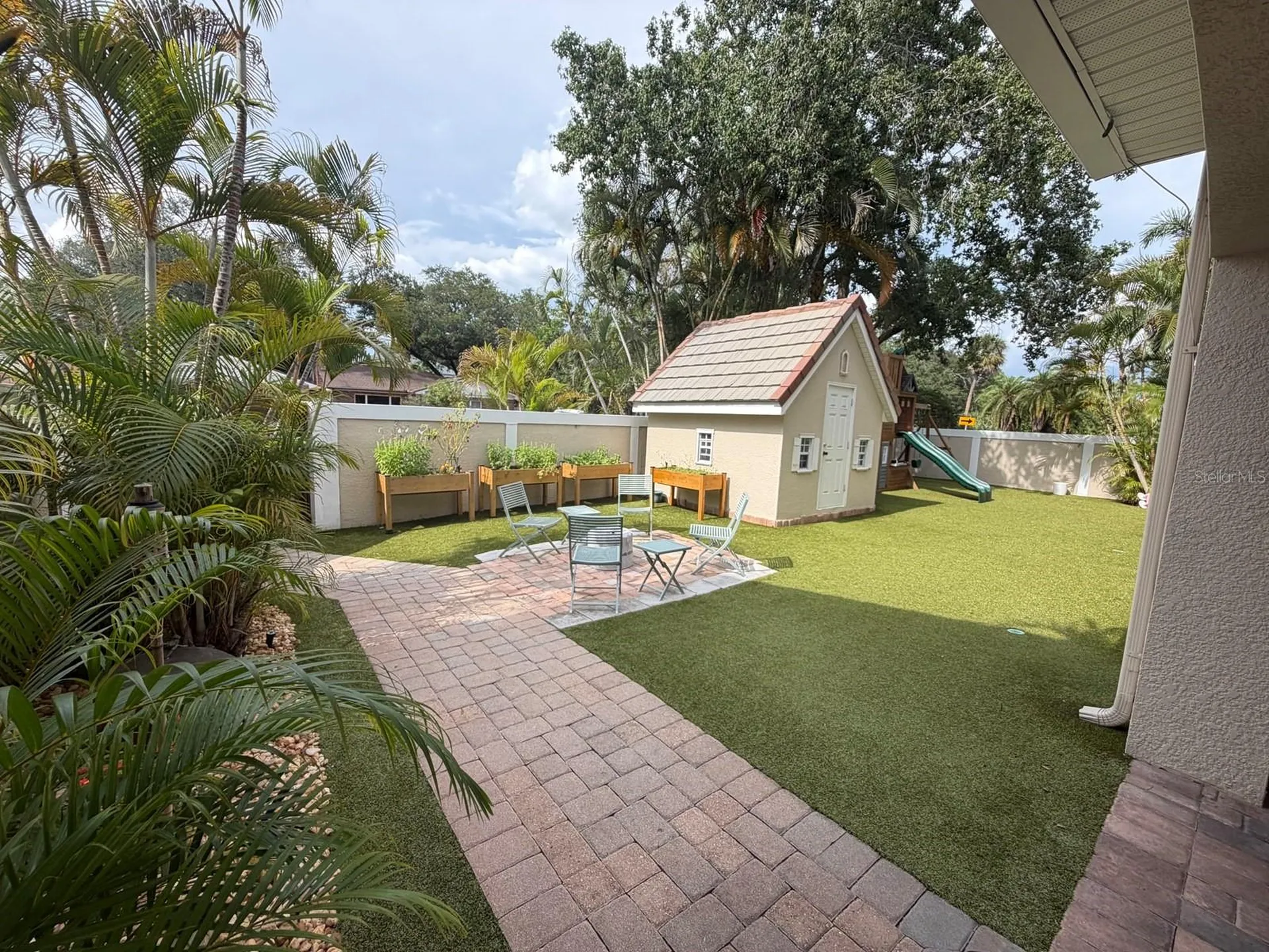 2301 S Hale Avenue Tampa FL 33629