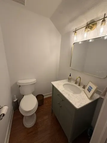 2301 S Hale Avenue Tampa FL 33629