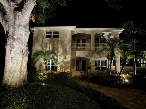 2301 S Hale Avenue Tampa FL 33629