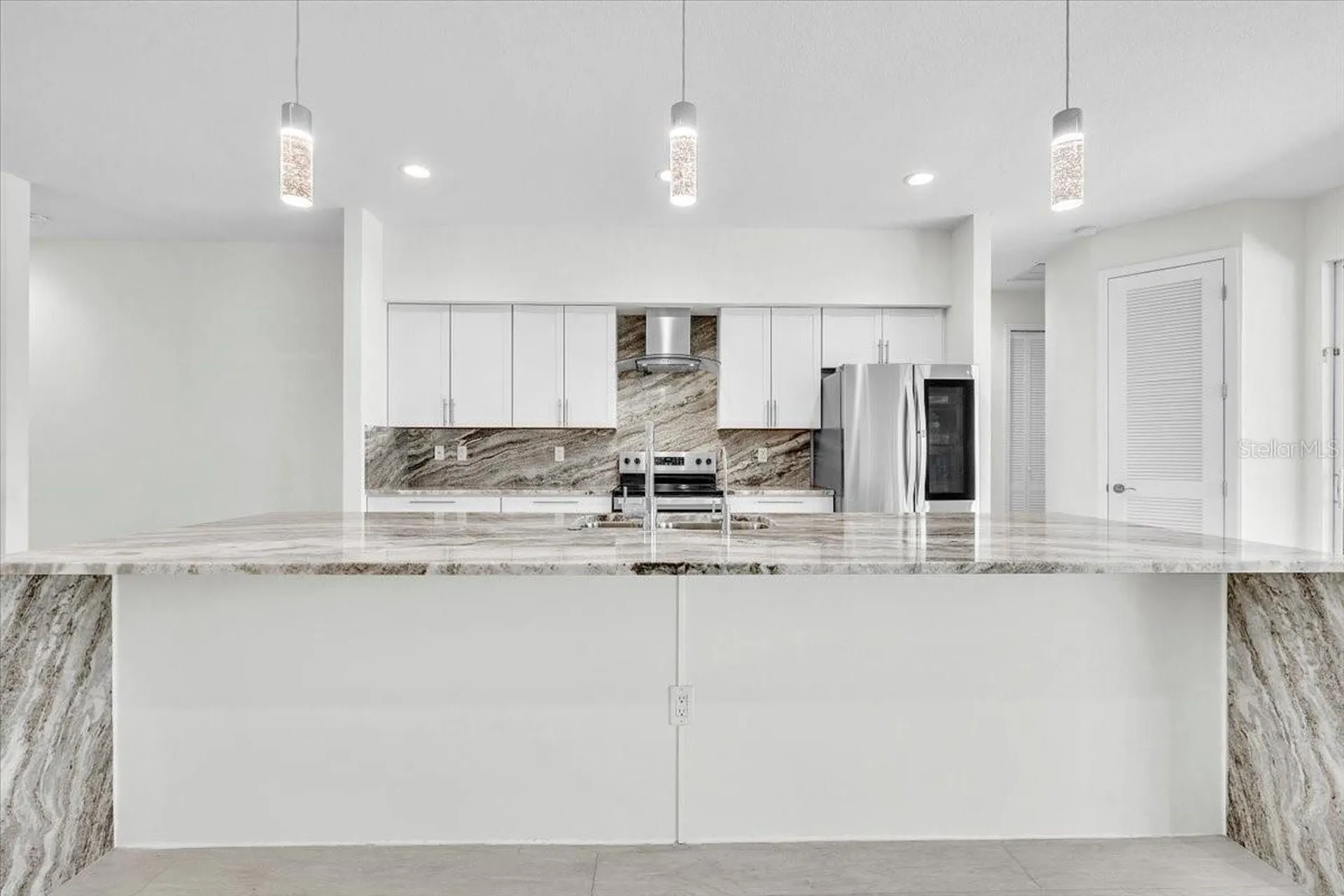 2918 SE 10th Place Cape Coral FL 33904