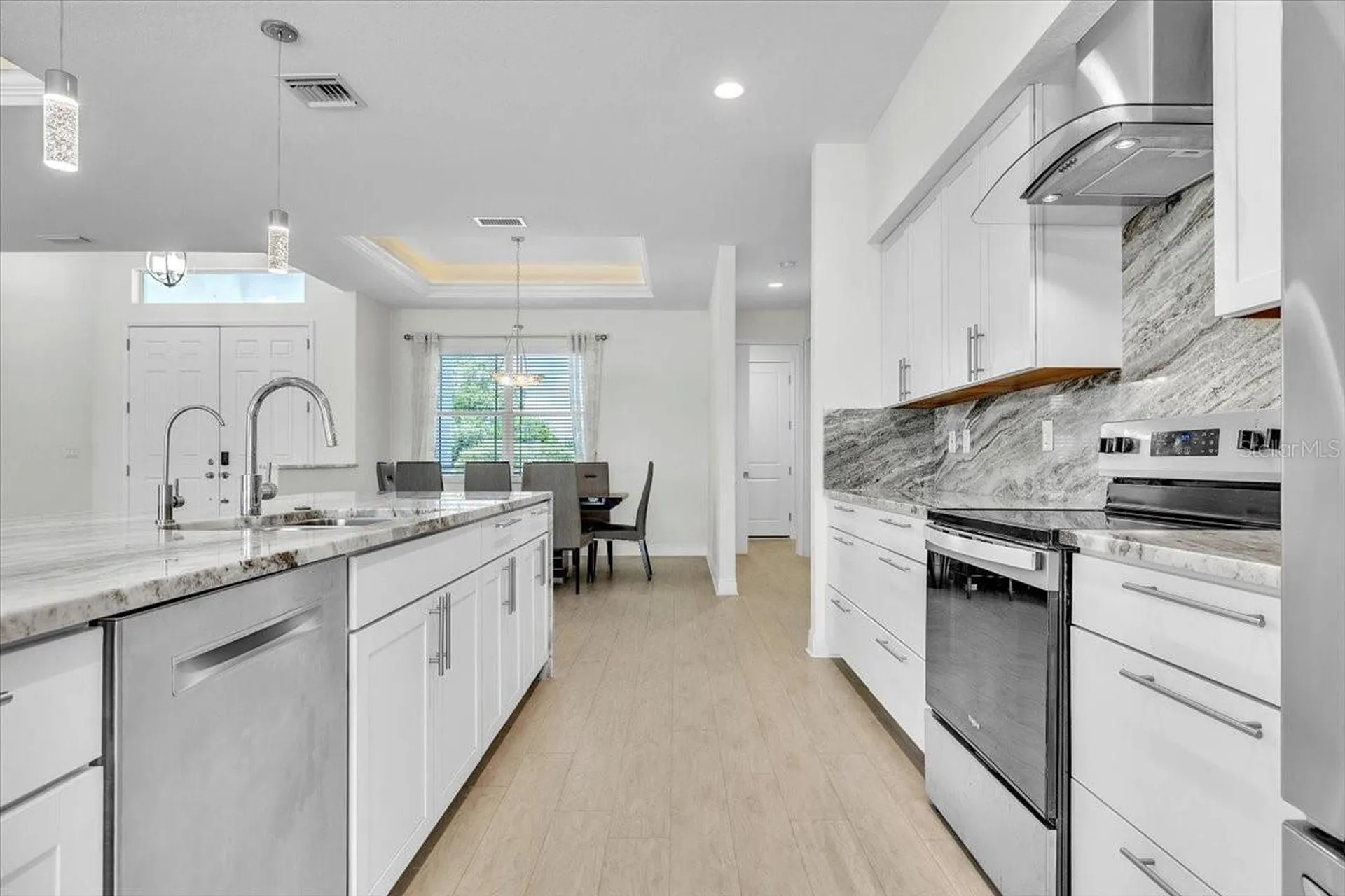 2918 SE 10th Place Cape Coral FL 33904