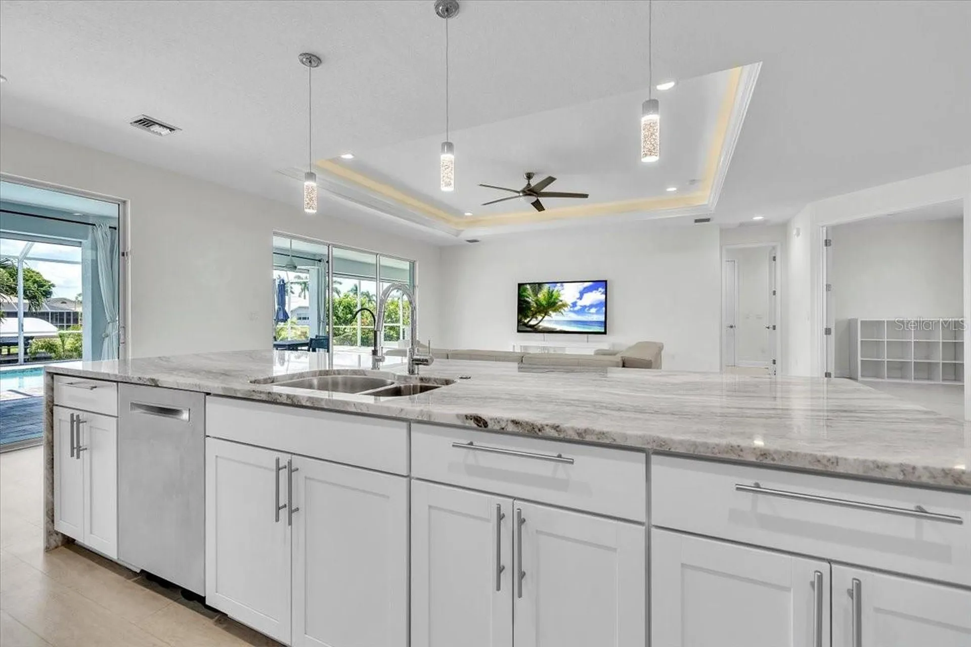 2918 SE 10th Place Cape Coral FL 33904