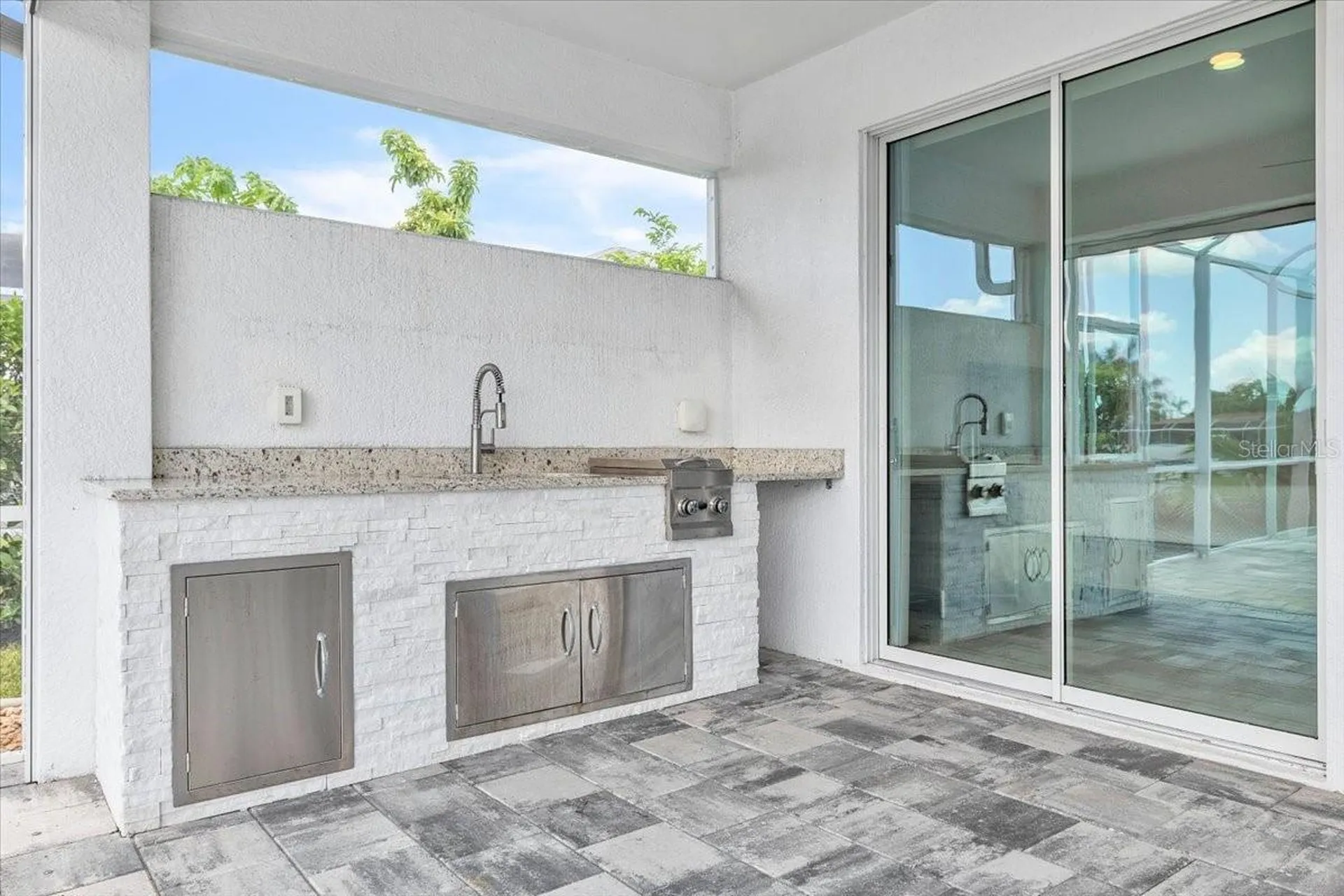 2918 SE 10th Place Cape Coral FL 33904