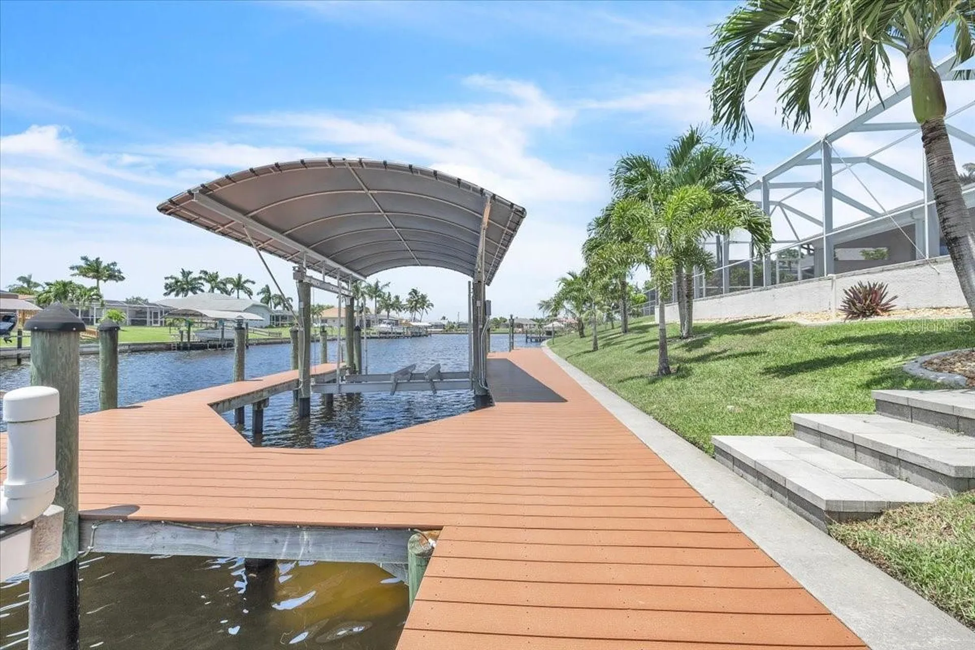 2918 SE 10th Place Cape Coral FL 33904