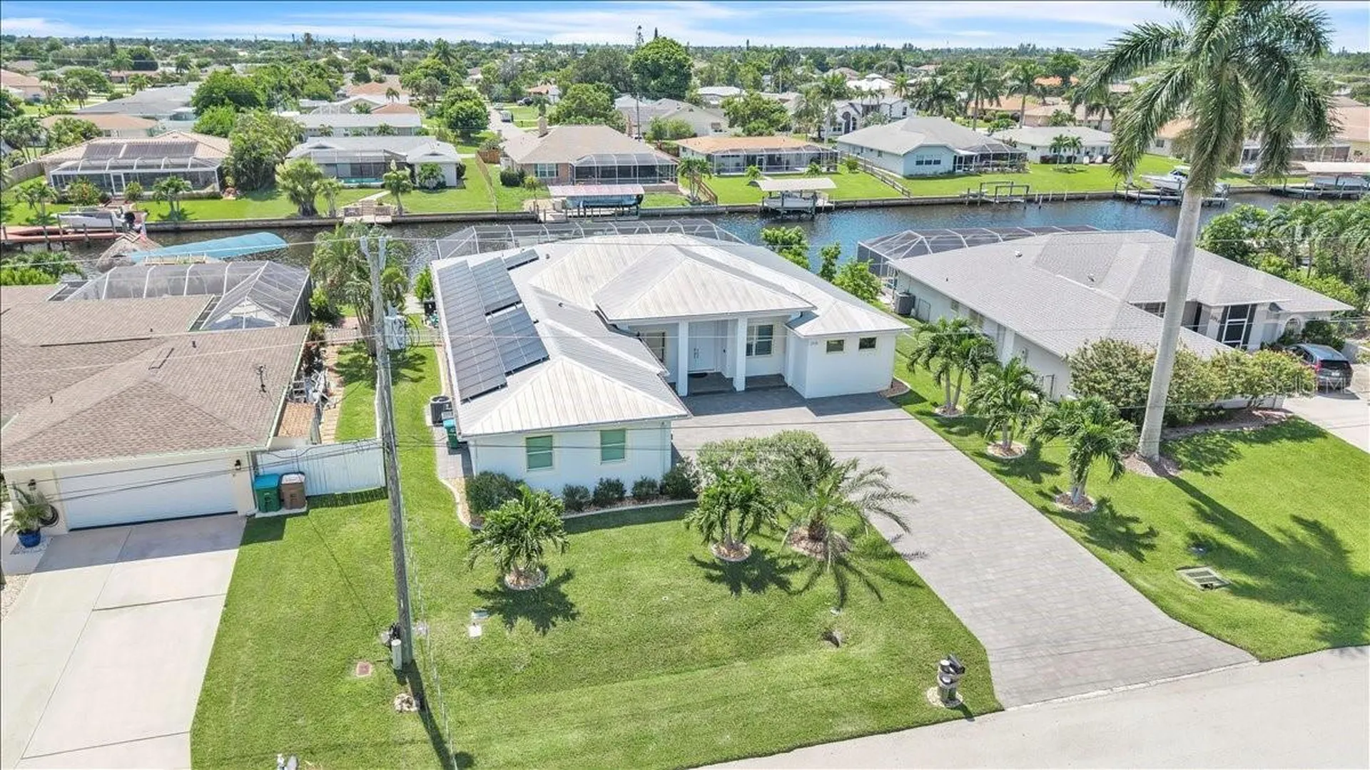 2918 SE 10th Place Cape Coral FL 33904