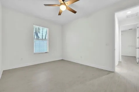 2918 SE 10th Place Cape Coral FL 33904