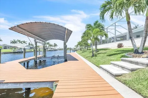 2918 SE 10th Place Cape Coral FL 33904