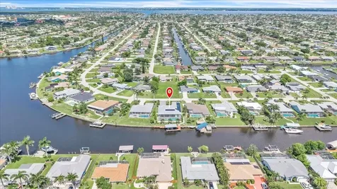 2918 SE 10th Place Cape Coral FL 33904