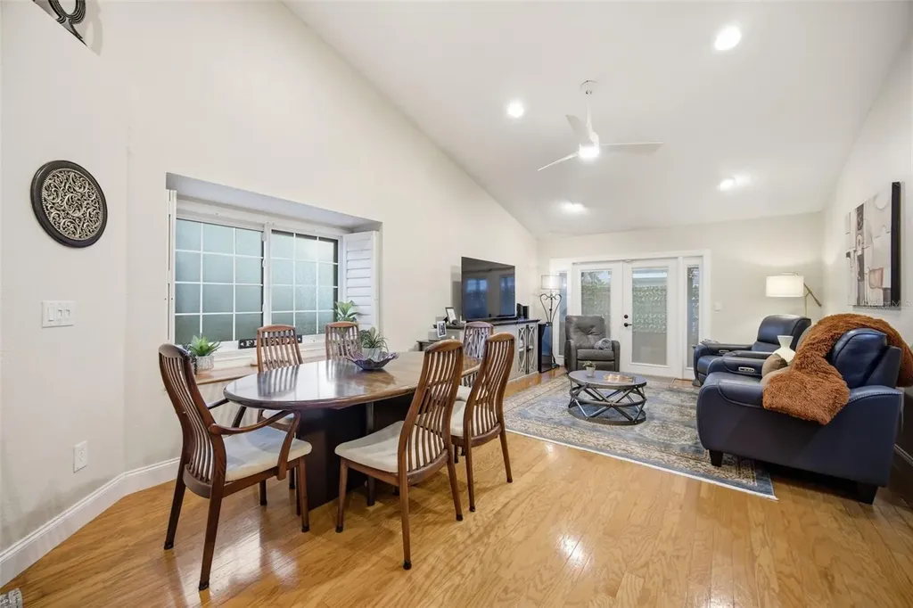 5100 Burchette Road Tampa FL 33647
