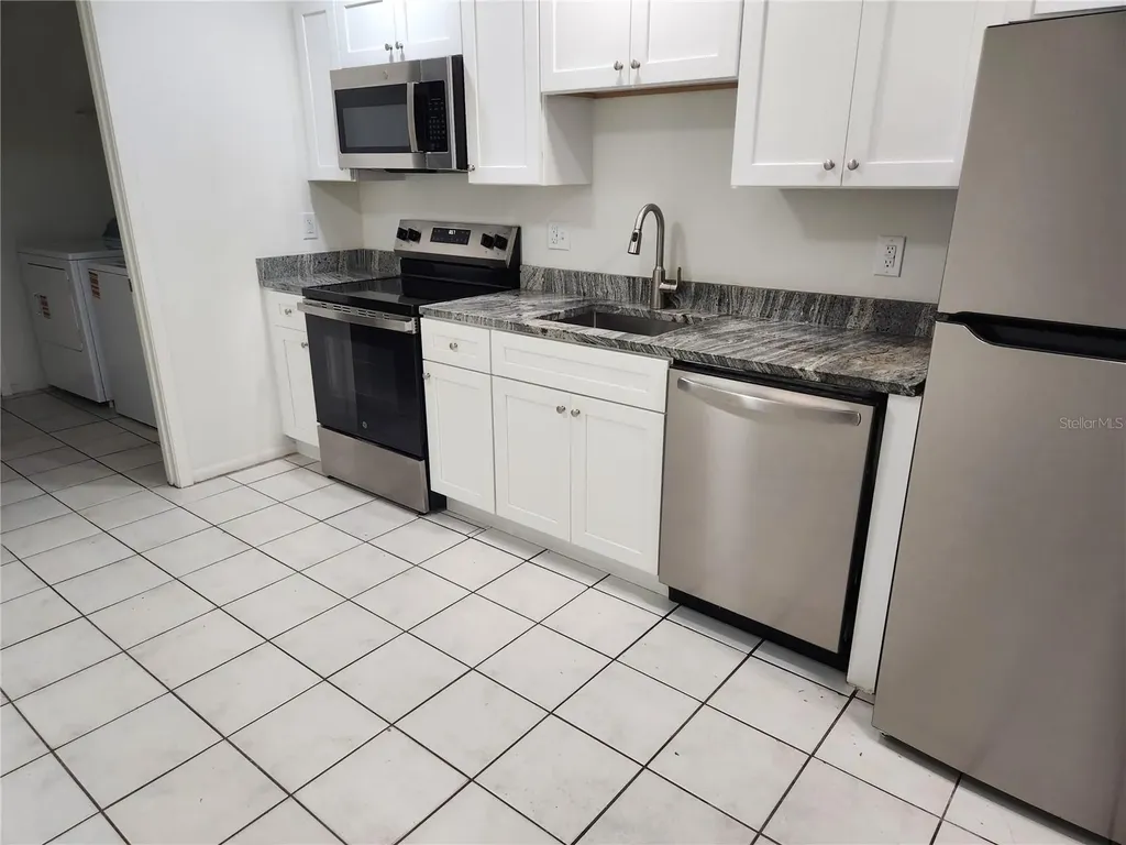 1120 36th Street W Bradenton FL 34205