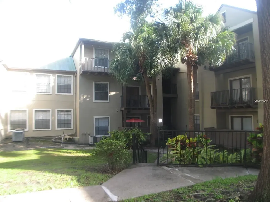 199 Afton Square Altamonte Springs FL 32714