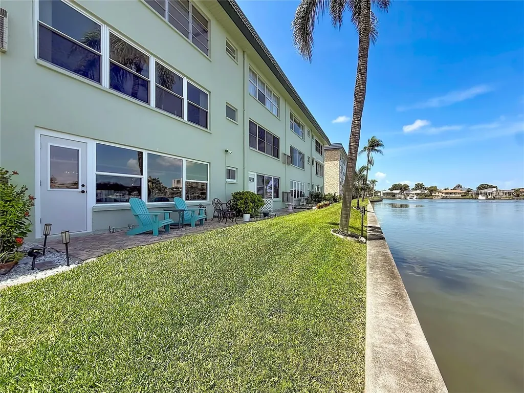 5935 30th Avenue S Gulfport FL 33707