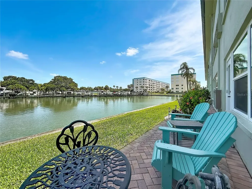 5935 30th Avenue S Gulfport FL 33707
