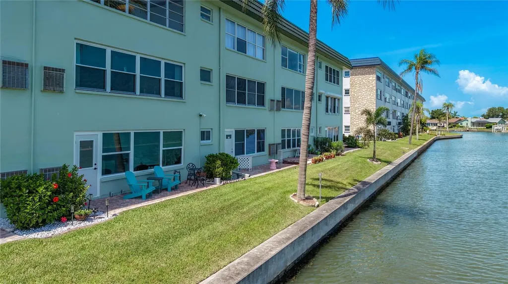 5935 30th Avenue S Gulfport FL 33707