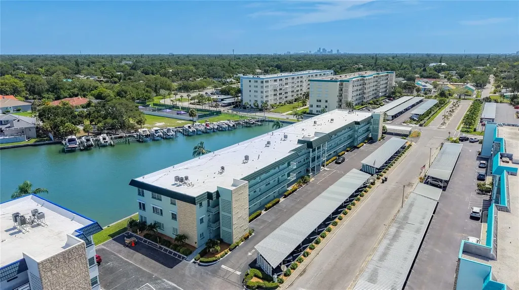 5935 30th Avenue S Gulfport FL 33707