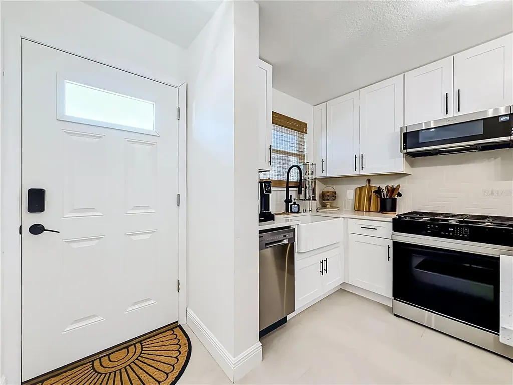 5935 30th Avenue S Gulfport FL 33707