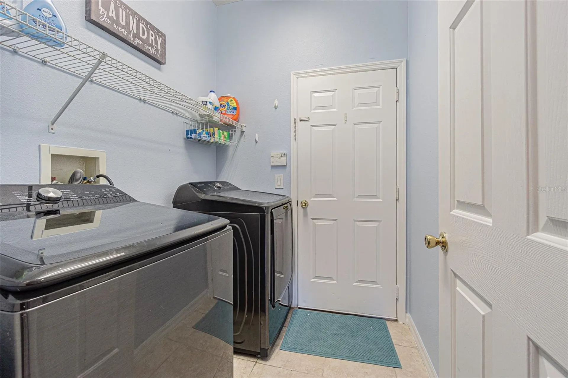 1031 Paseo Del Rio NE St Petersburg FL 33702