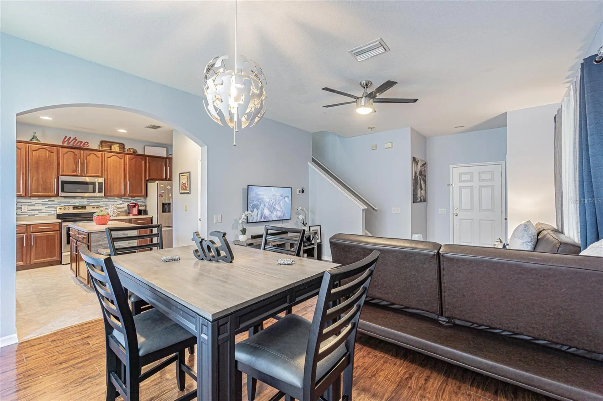 1031 Paseo Del Rio NE St Petersburg FL 33702