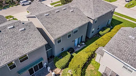 1031 Paseo Del Rio NE St Petersburg FL 33702
