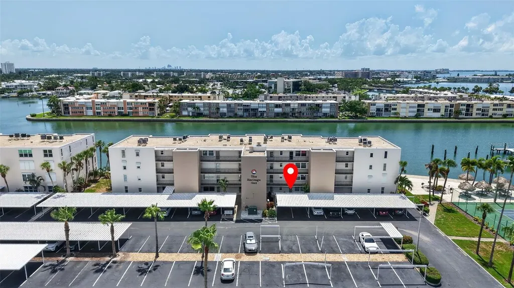 7625 Sun Island Drive S South Pasadena FL 33707