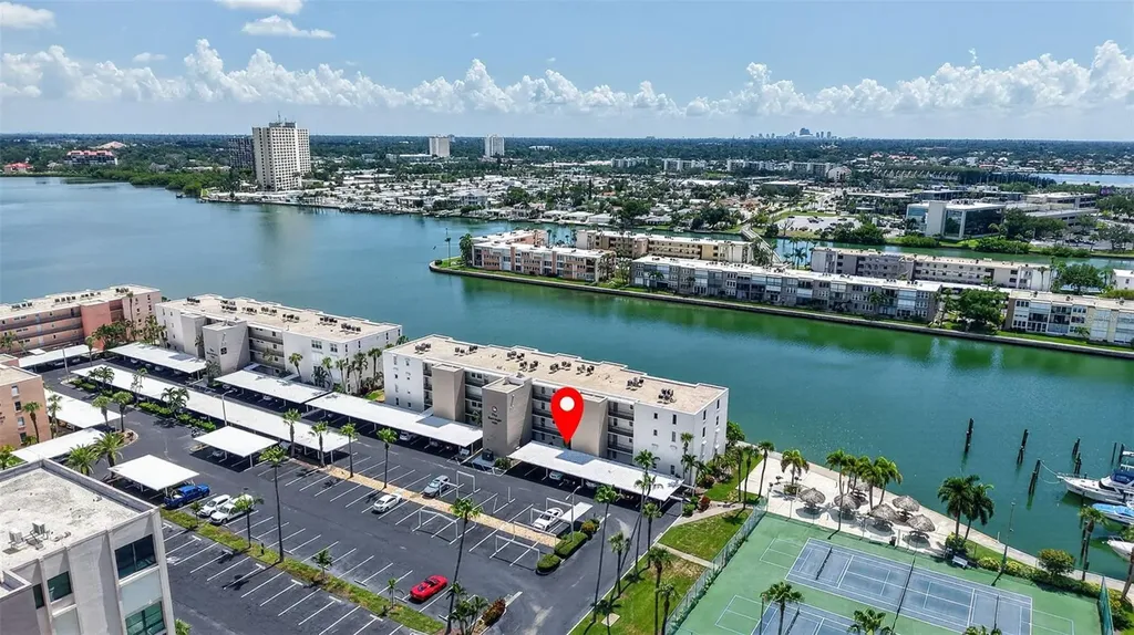 7625 Sun Island Drive S South Pasadena FL 33707
