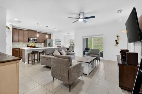 1181 Stratton Avenue Groveland FL 34736