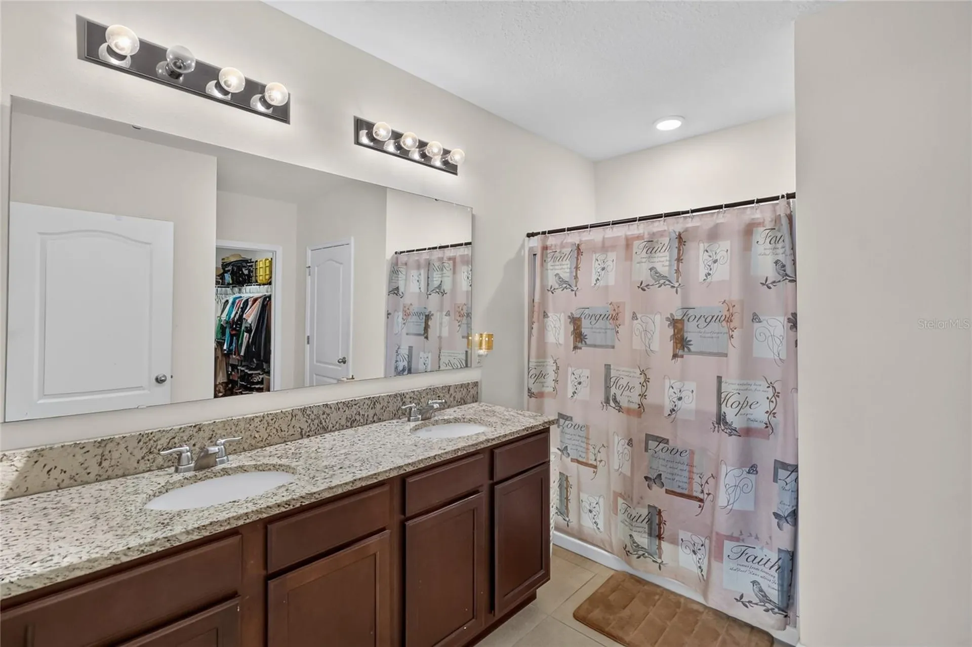 248 Ludisia Loop Davenport FL 33837