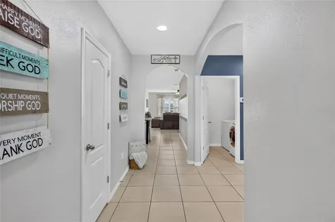 248 Ludisia Loop Davenport FL 33837