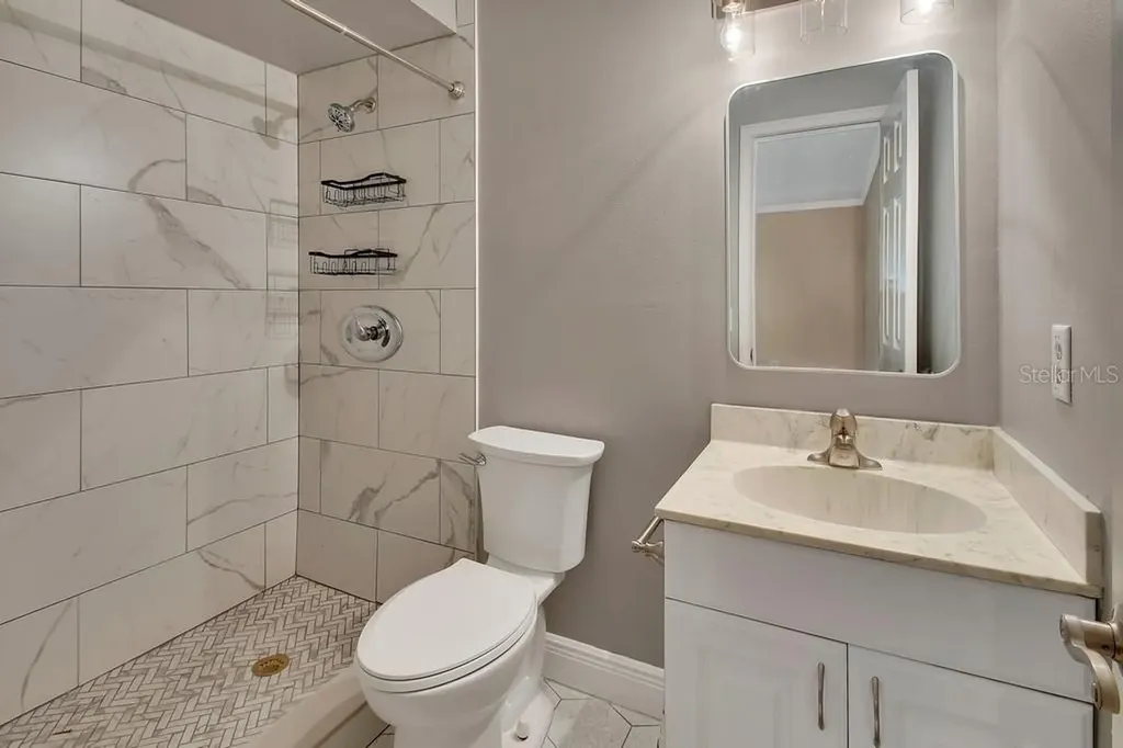 103 Siesta Court Deland FL 32724