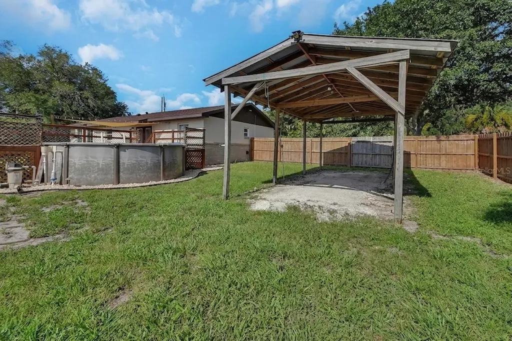 103 Siesta Court Deland FL 32724