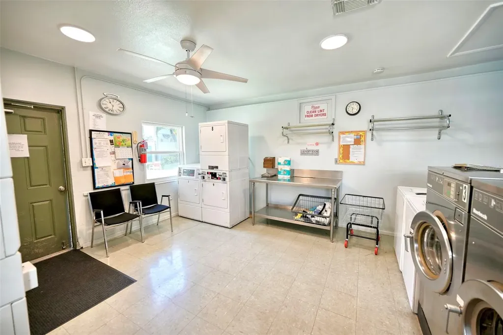 801 83rd Avenue N St Petersburg FL 33702