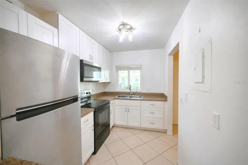 801 83rd Avenue N St Petersburg FL 33702