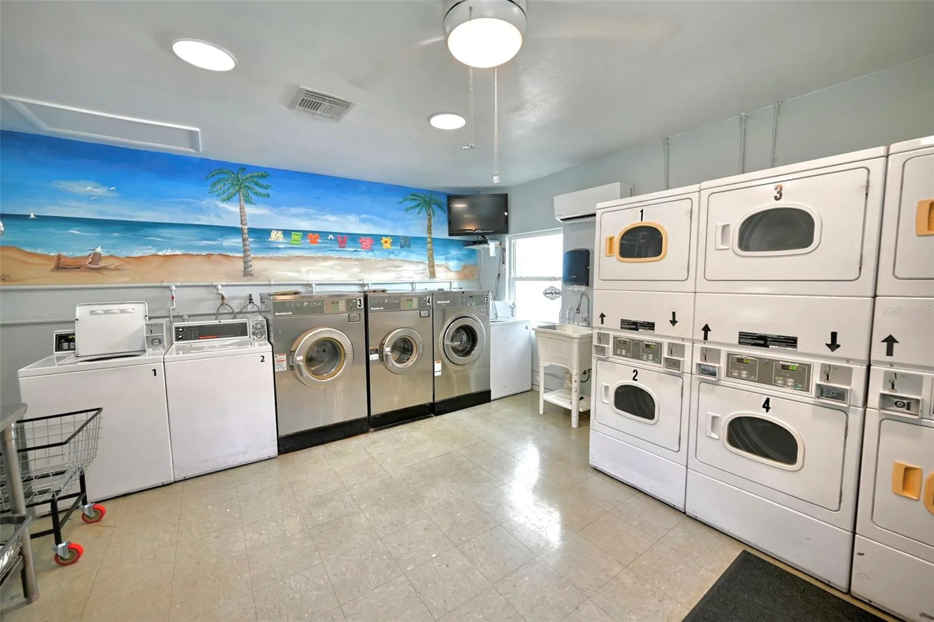 801 83rd Avenue N St Petersburg FL 33702